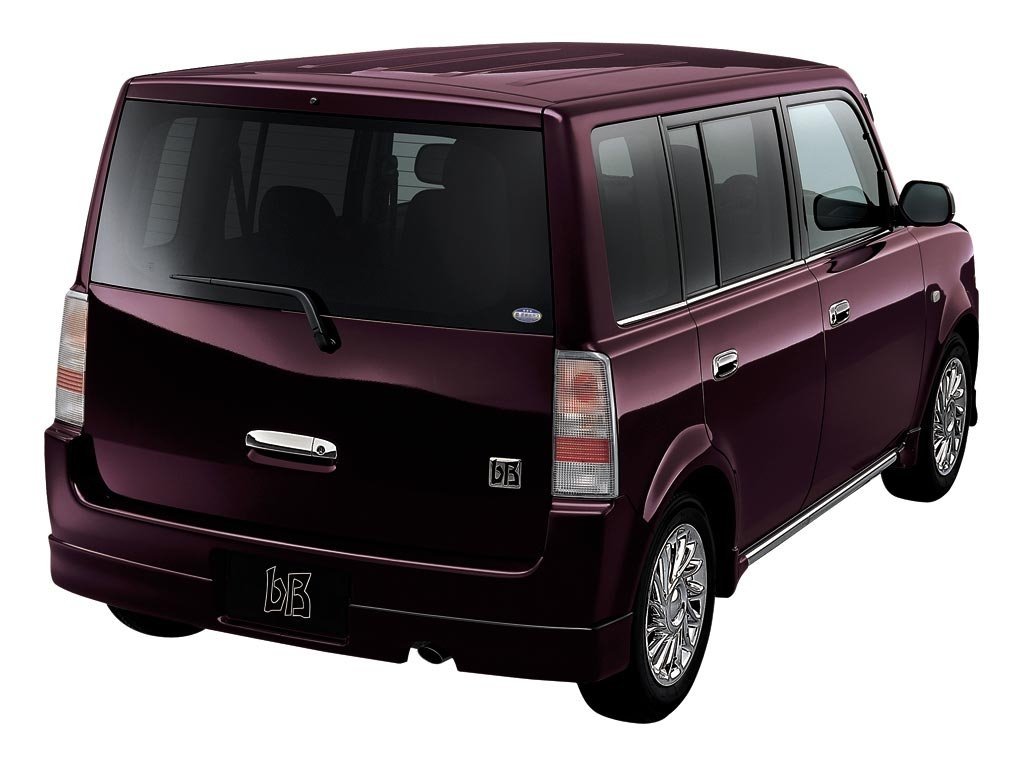Toyota bB I Рестайлинг