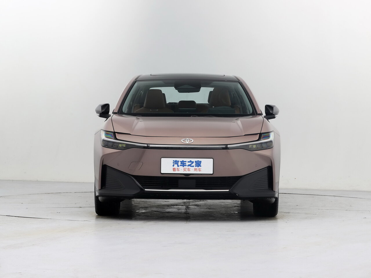 Toyota bZ3 Седан