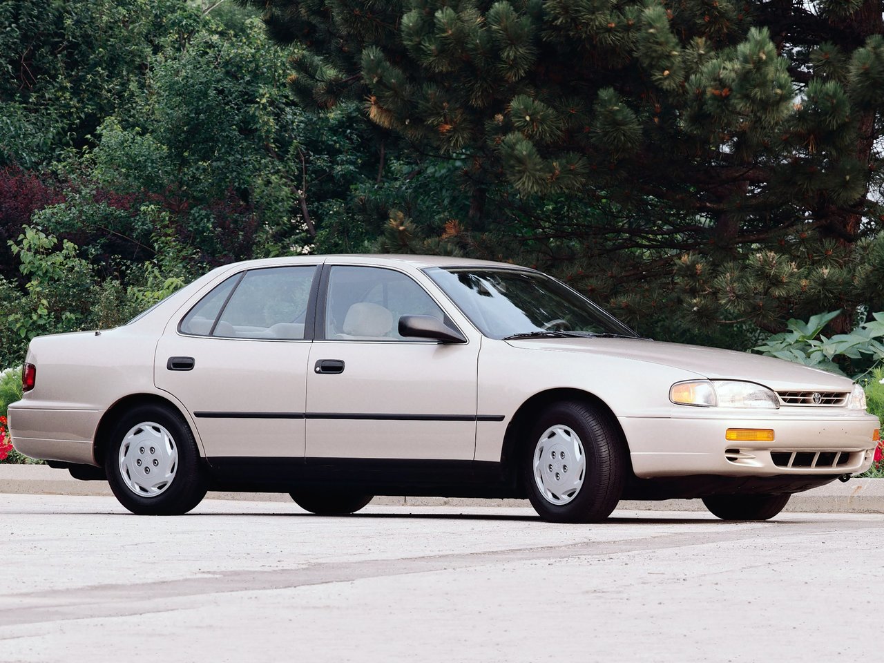 Toyota Camry III (XV10)