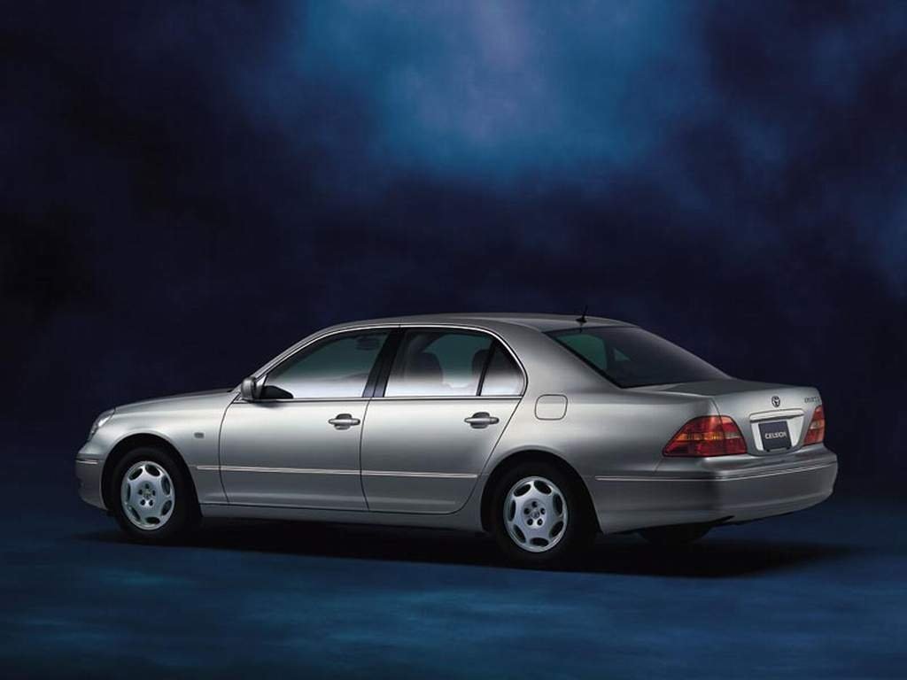 Toyota Celsior III (F30)