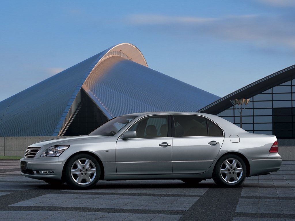 Toyota Celsior III (F30) Рестайлинг