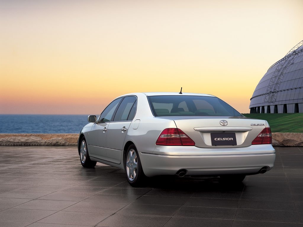 Toyota Celsior III (F30) Рестайлинг