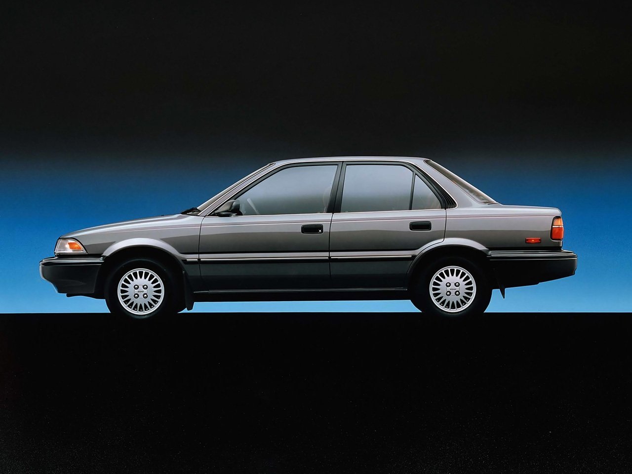 Toyota Corolla VI (E90)