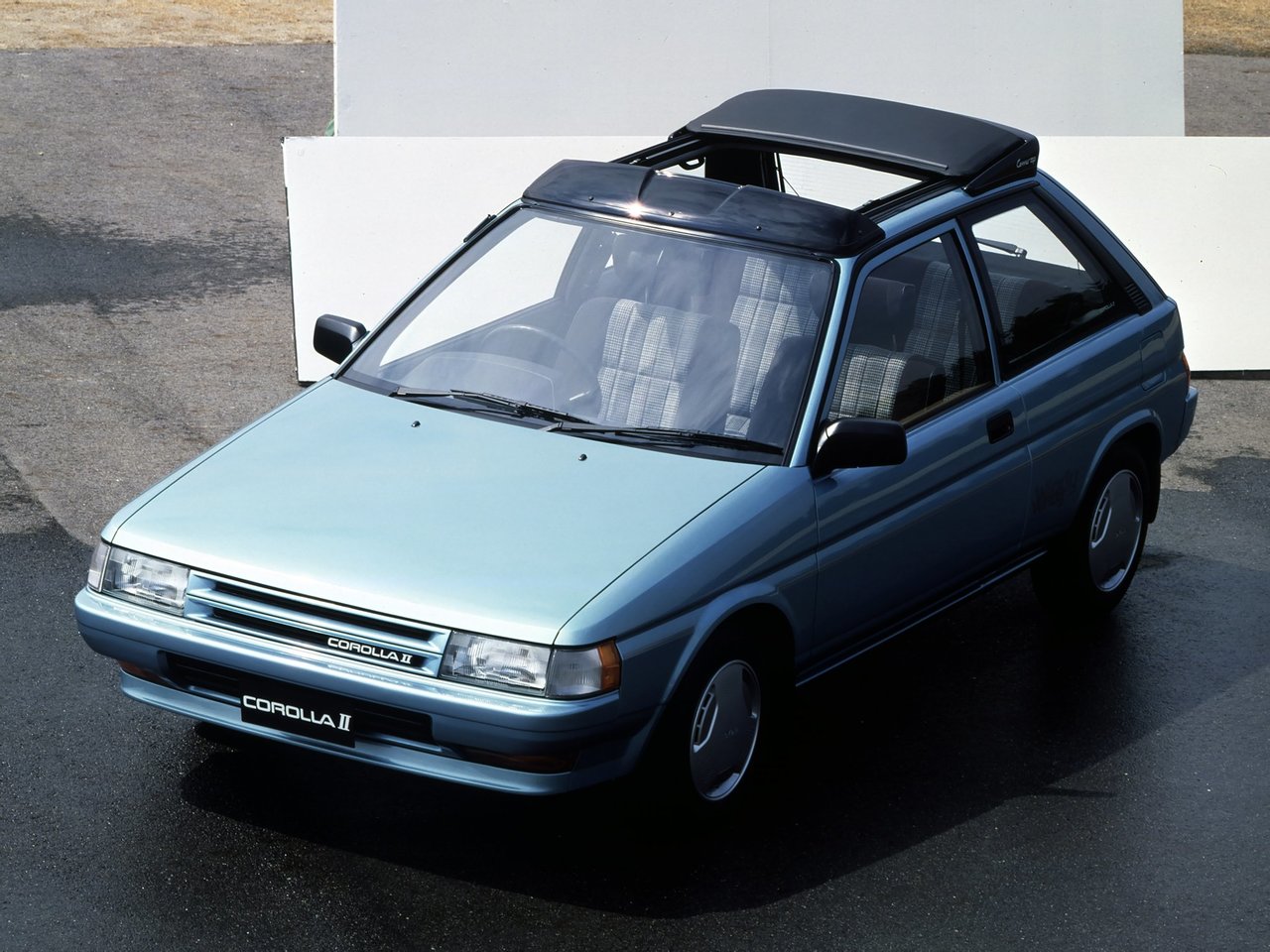 Toyota Corolla II III (L30)