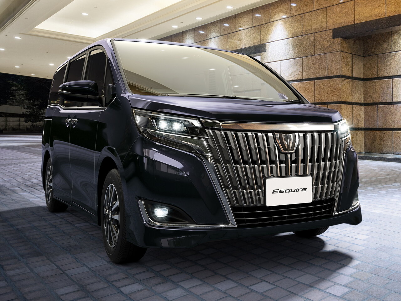 Toyota Esquire I Рестайлинг