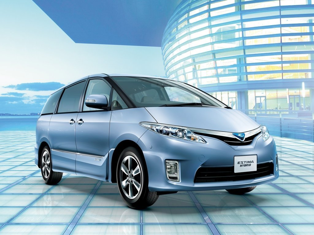 Toyota Estima III Рестайлинг