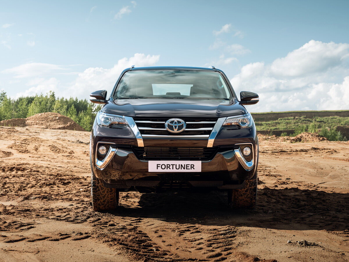 Toyota Fortuner II