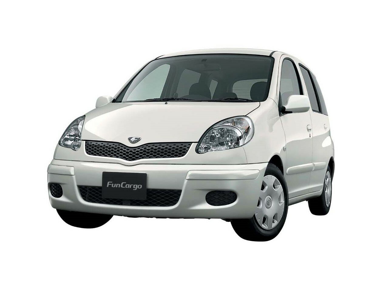 Toyota FunCargo Компактвэн