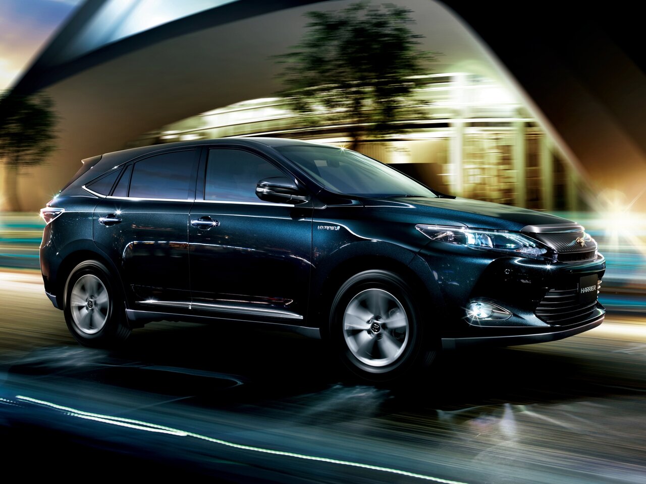 Toyota Harrier III (XU60)