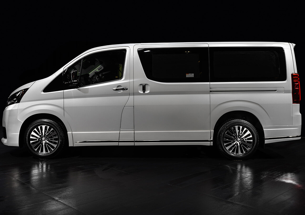 Toyota HiAce H300