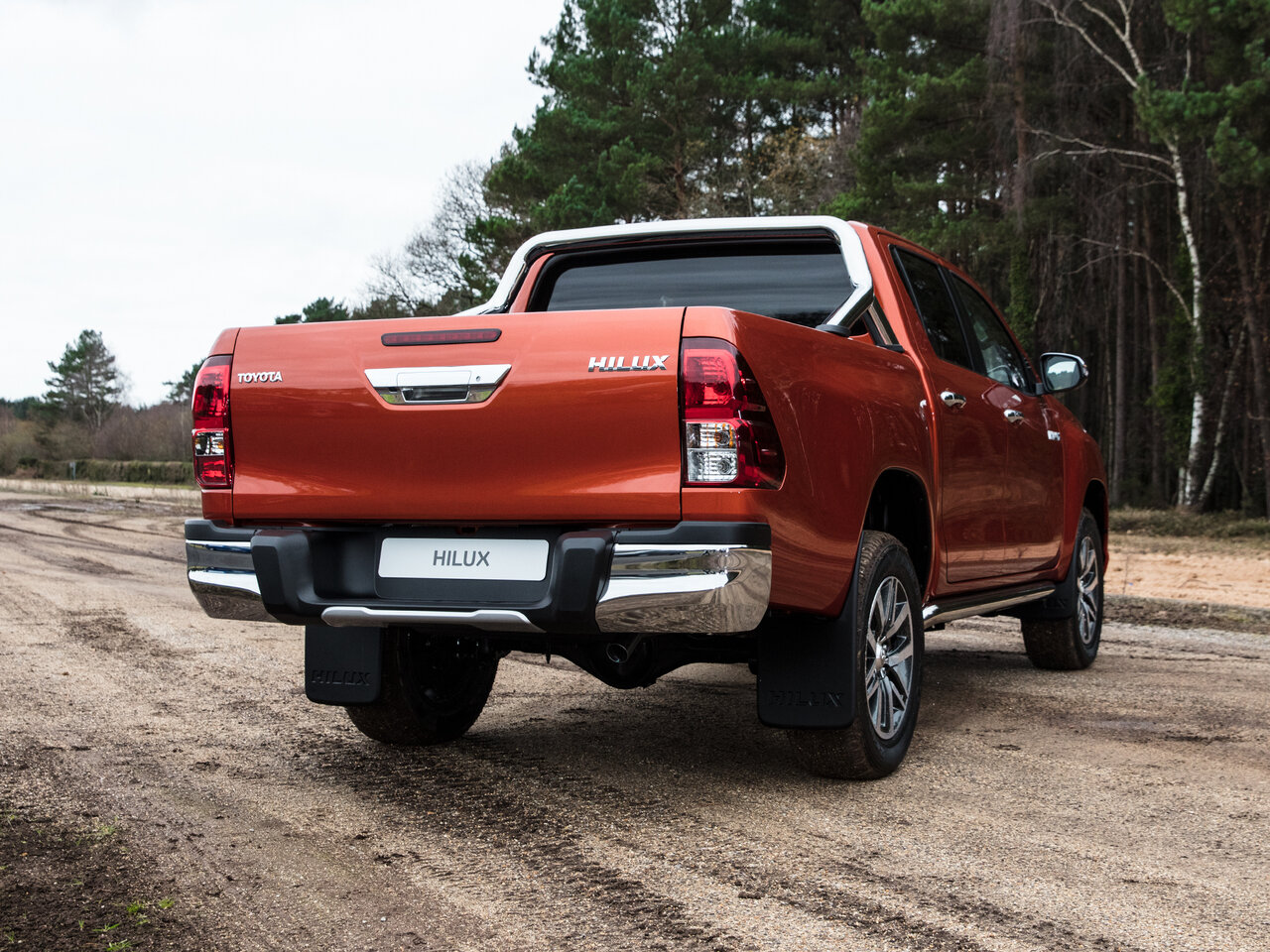 Toyota Hilux VIII Рестайлинг