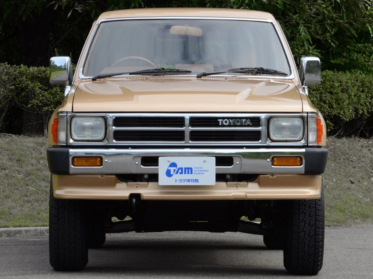Toyota Hilux Surf I