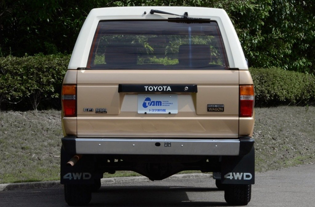 Toyota Hilux Surf I