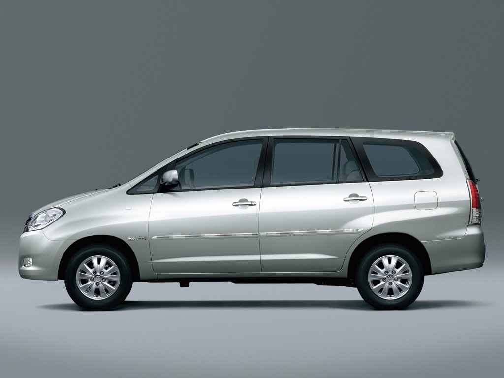 Toyota Innova I