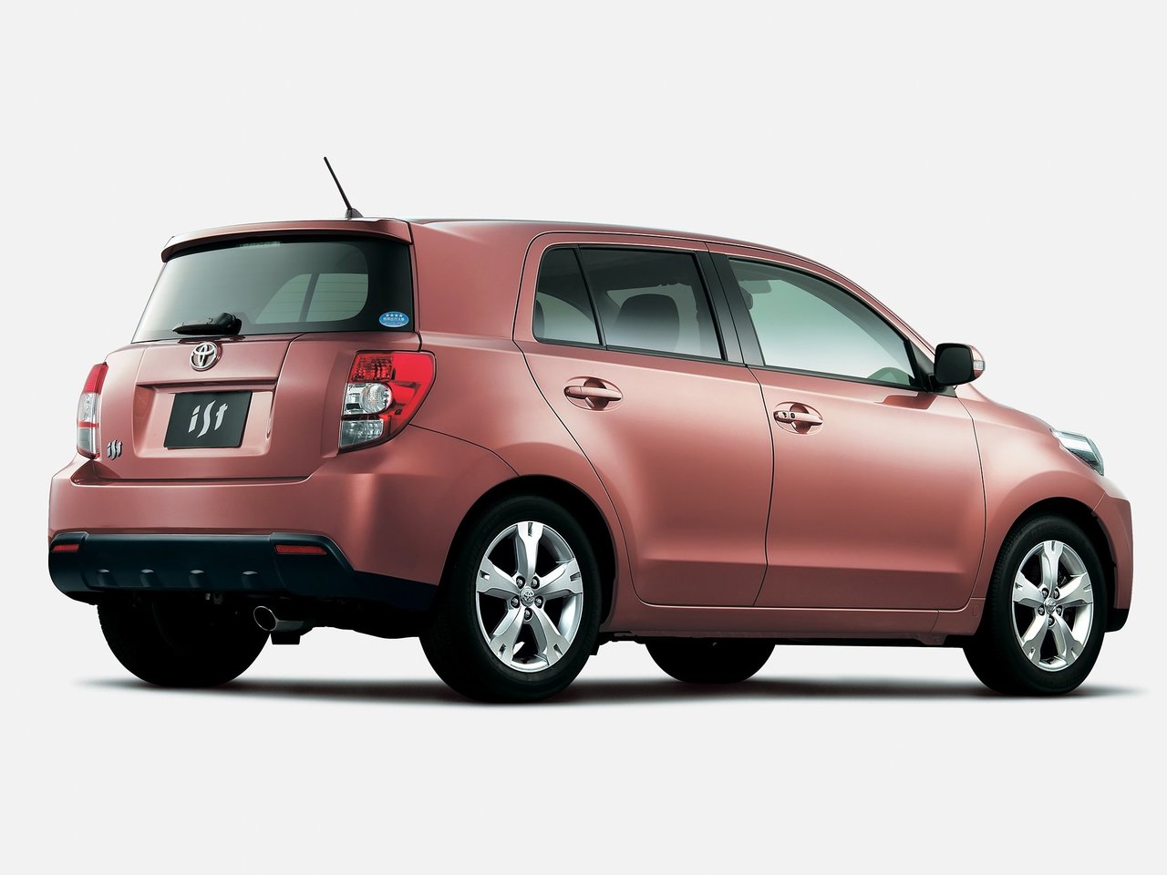 Toyota Ist II