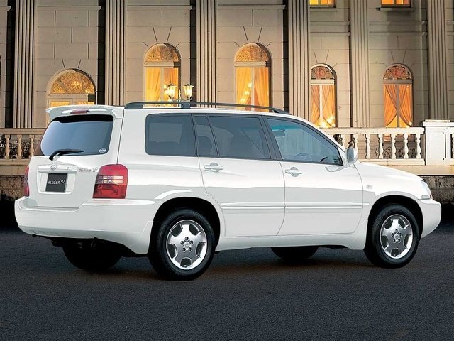 Toyota Kluger I (XU20)