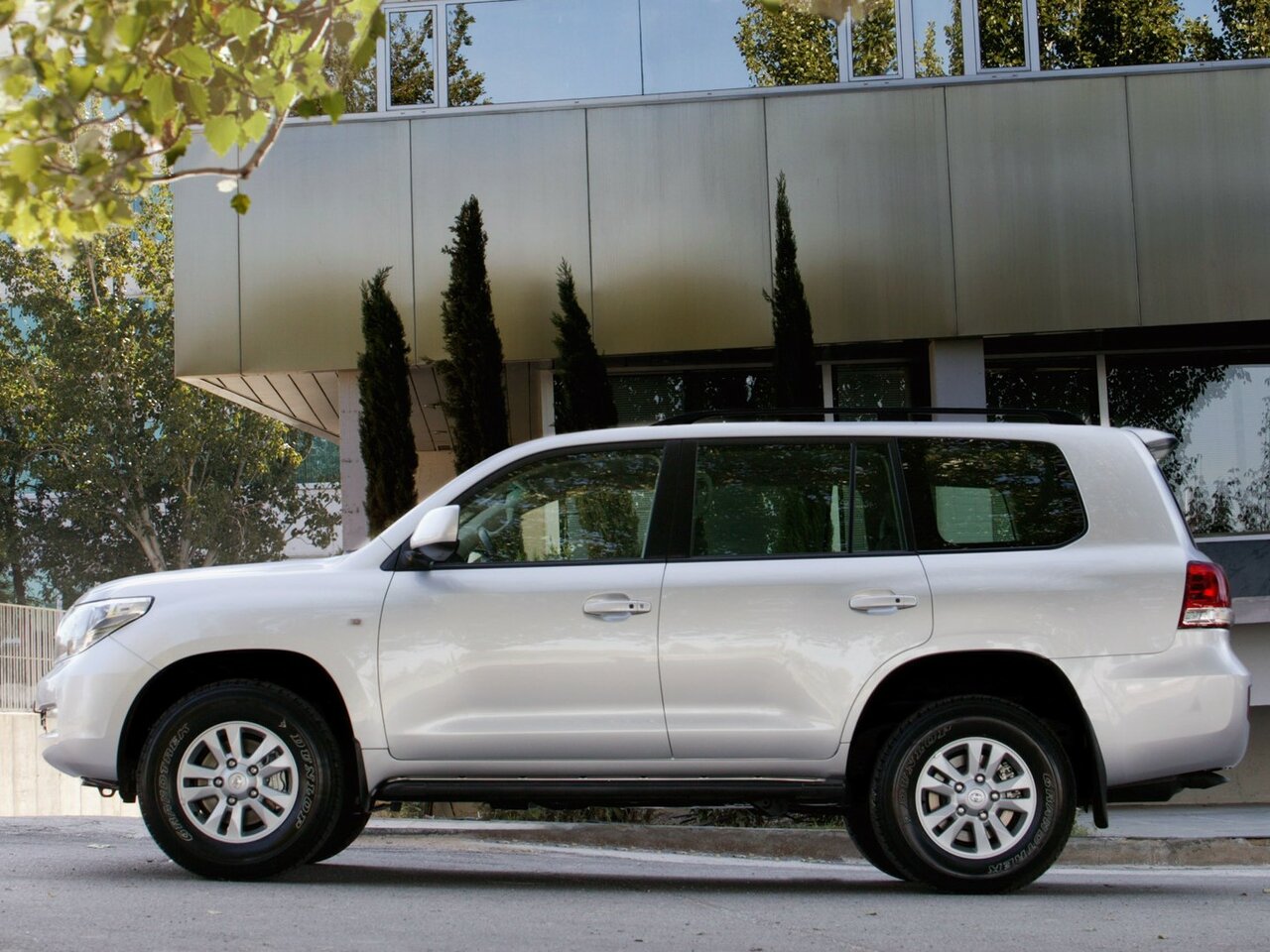 Toyota Land Cruiser 200 Series