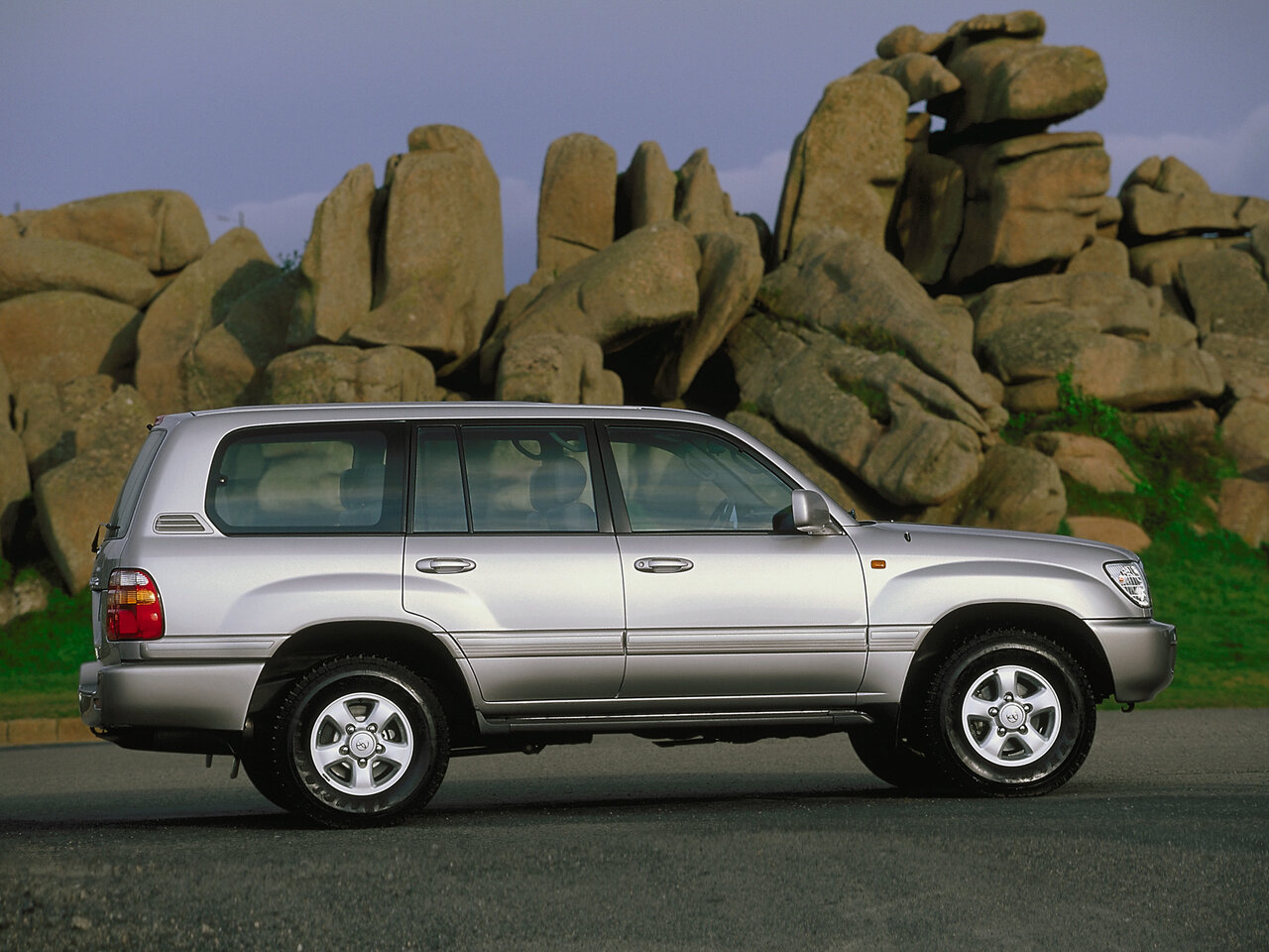 Toyota Land Cruiser 100 Series