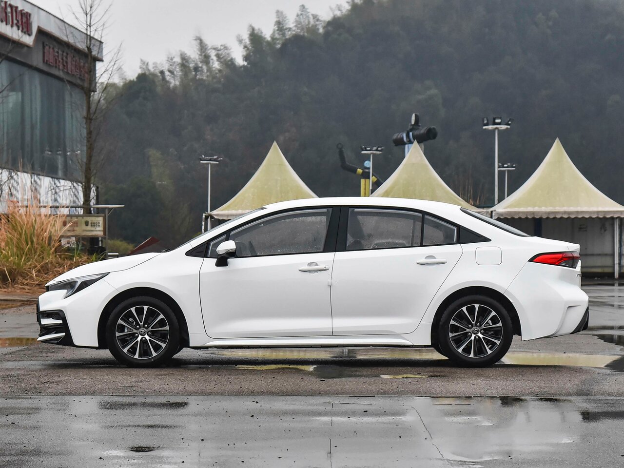 Toyota Levin XII (E210) Рестайлинг 2