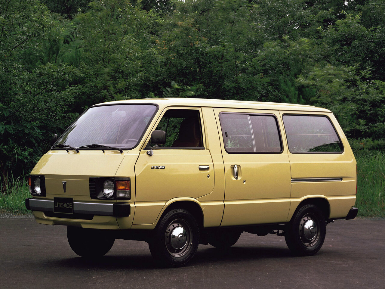 Toyota Lite Ace II