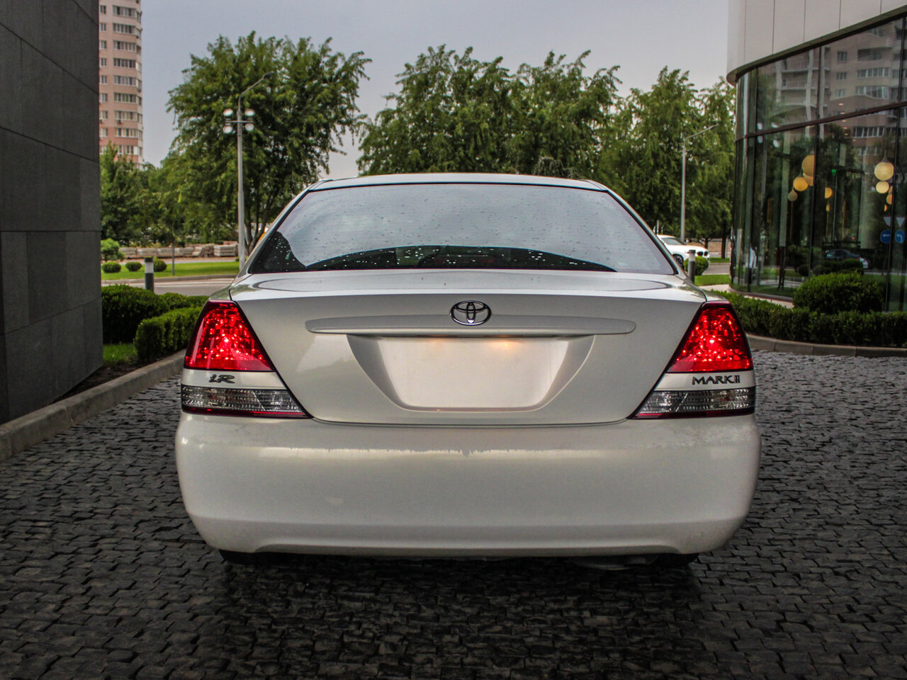Toyota Mark II IX (X110)
