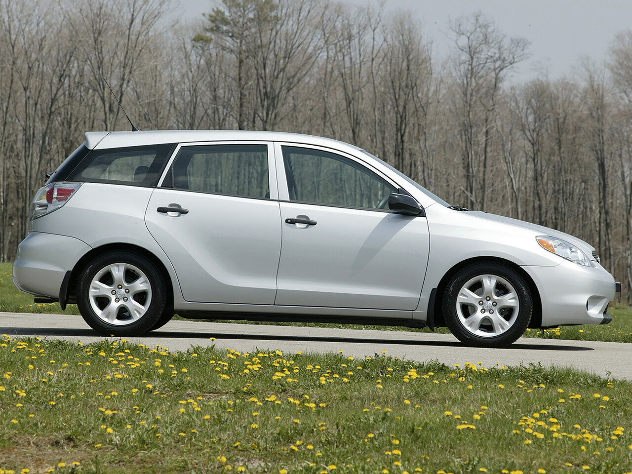 Toyota Matrix I (E130)