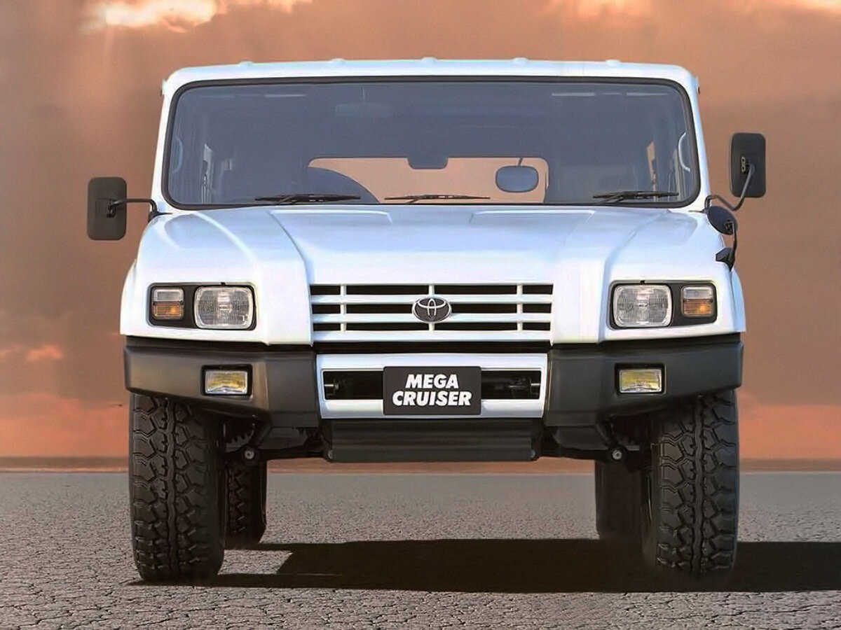 Toyota Mega Cruiser Внедорожник 5 дв.