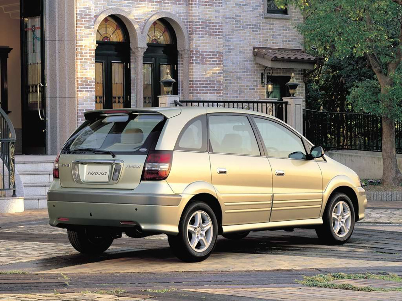 Toyota Nadia Компактвэн