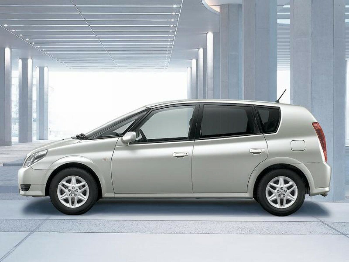 Toyota Opa I