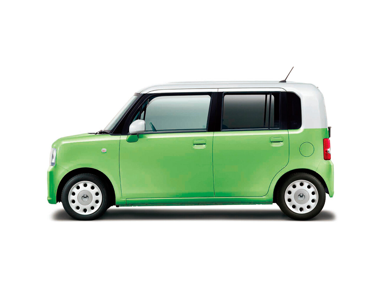 Toyota Pixis Space Микровэн
