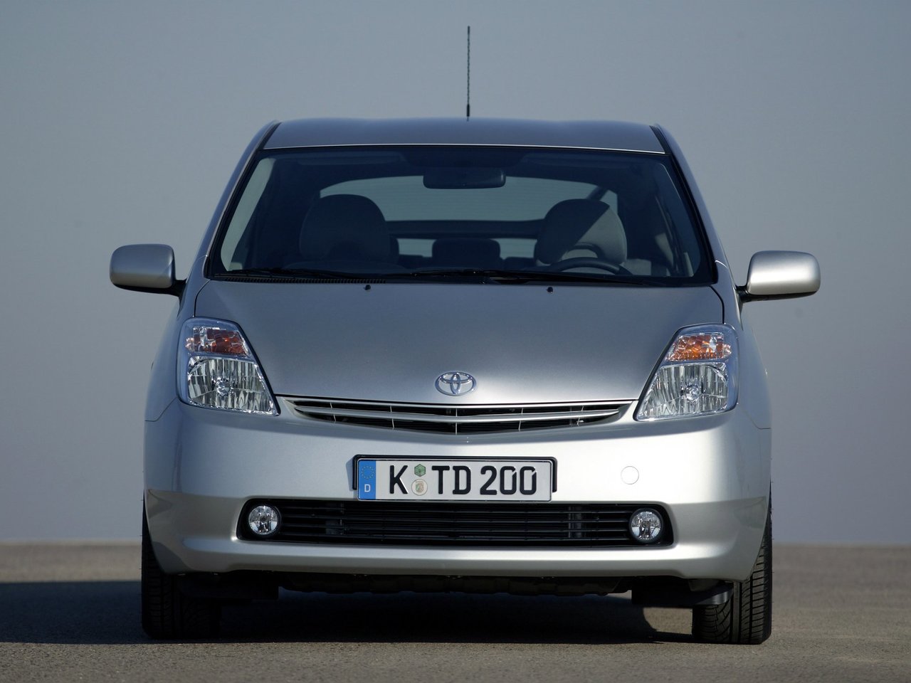 Toyota Prius II (XW20)