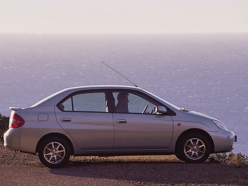Toyota Prius I (XW10)