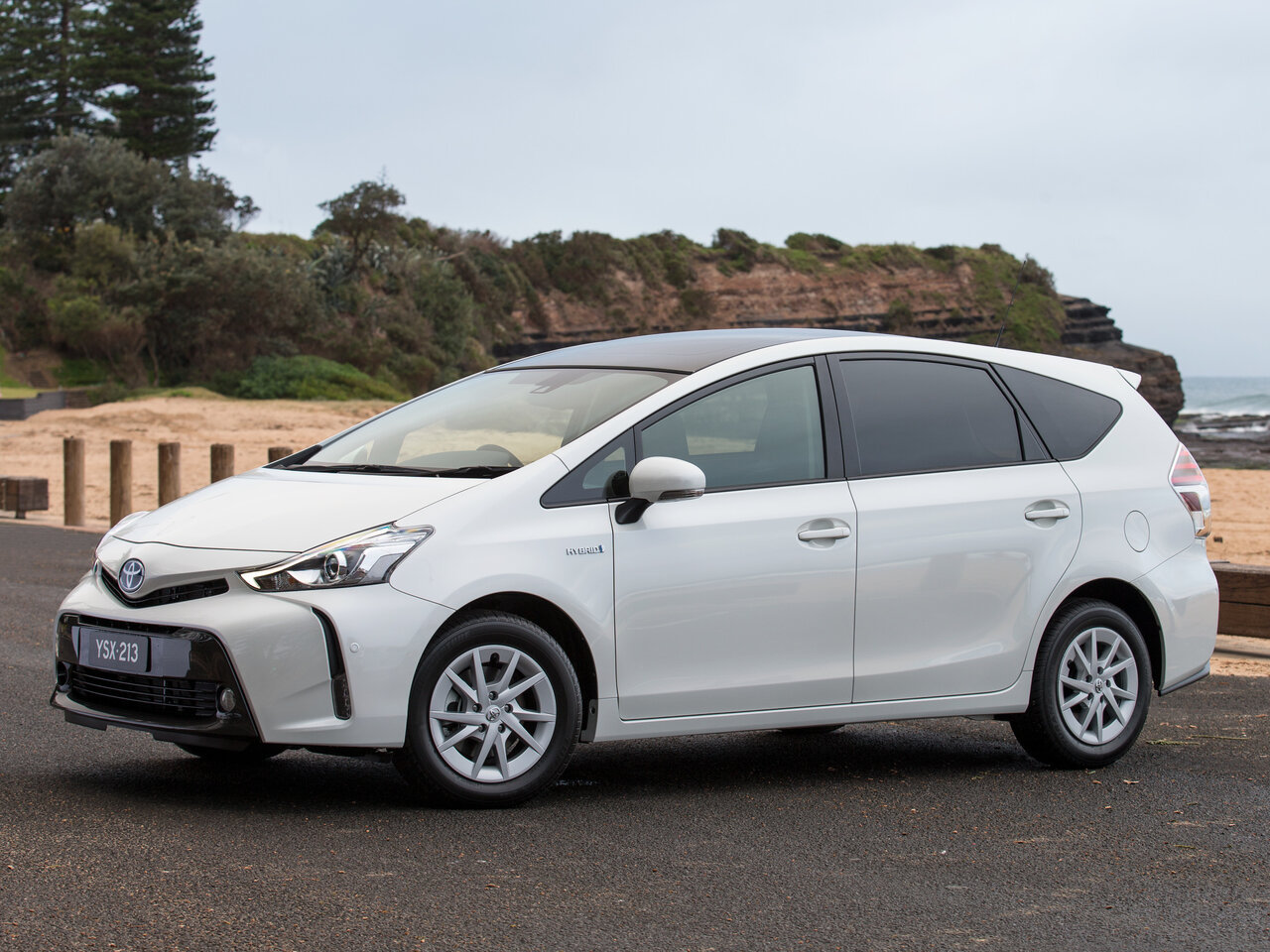 Toyota Prius Alpha I (ZVW40/41) Рестайлинг