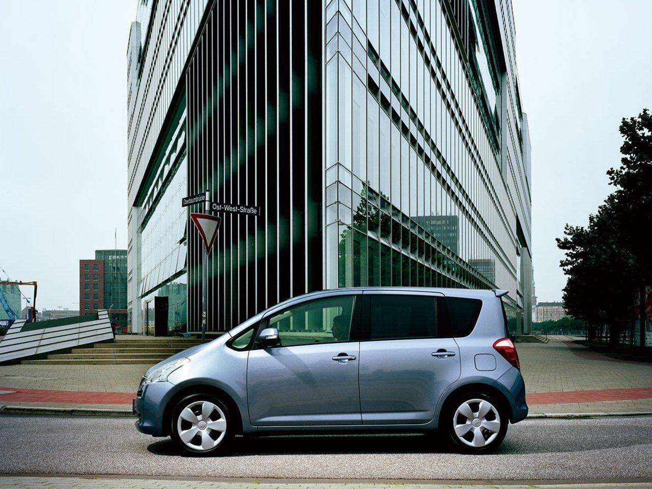 Toyota Ractis I