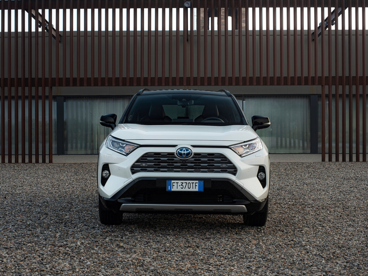 Toyota RAV4 V (XA50)