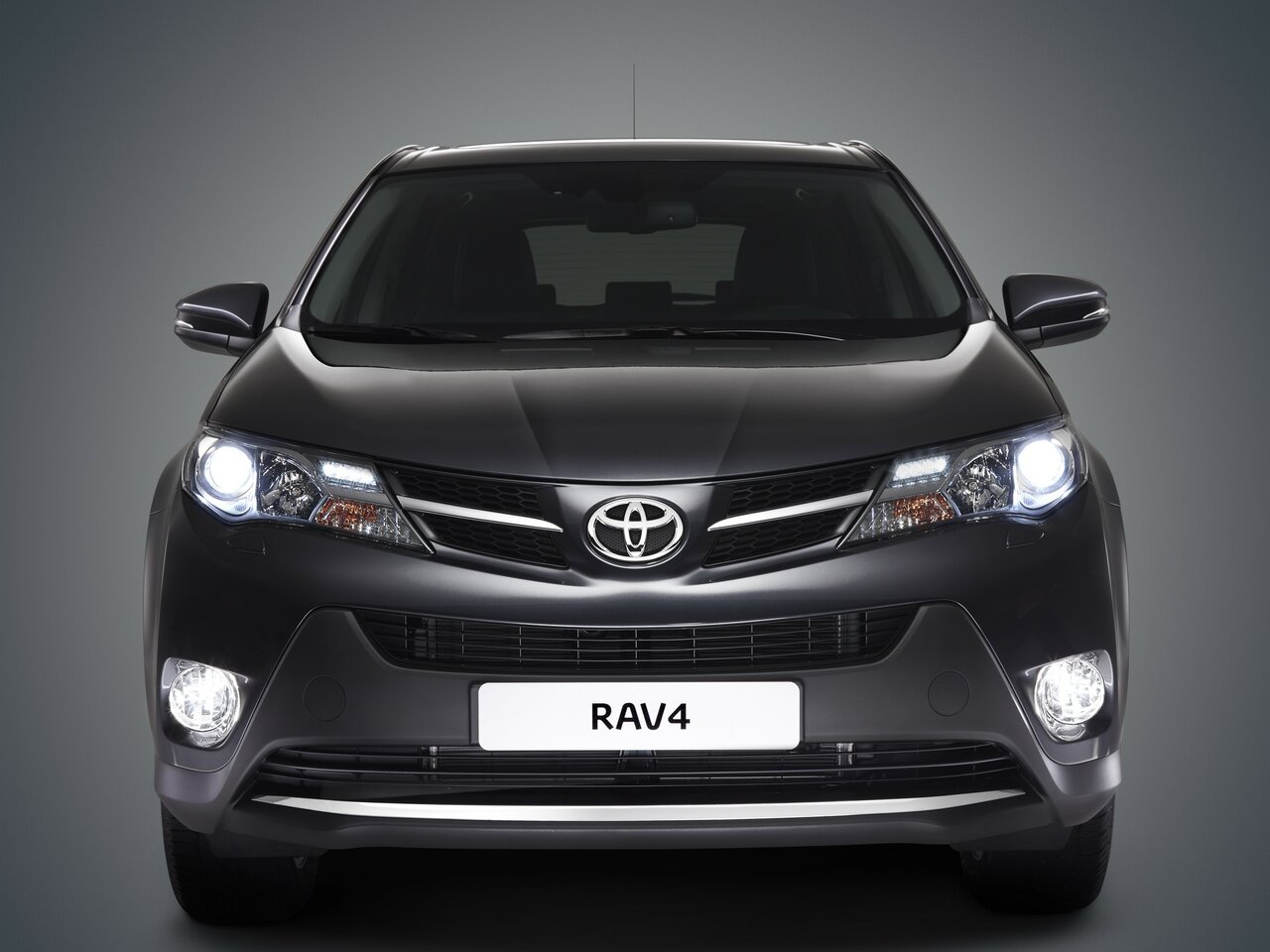 Toyota RAV4 IV (XA40)