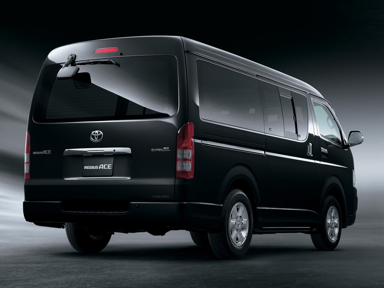 Toyota Regius Ace H200 Рестайлинг 2