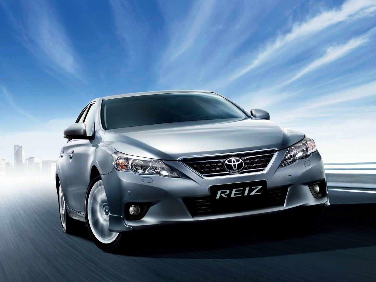 Toyota Reiz II