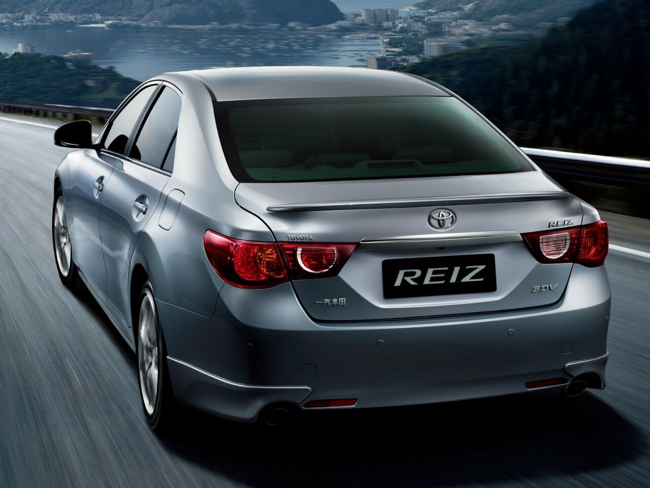 Toyota Reiz II