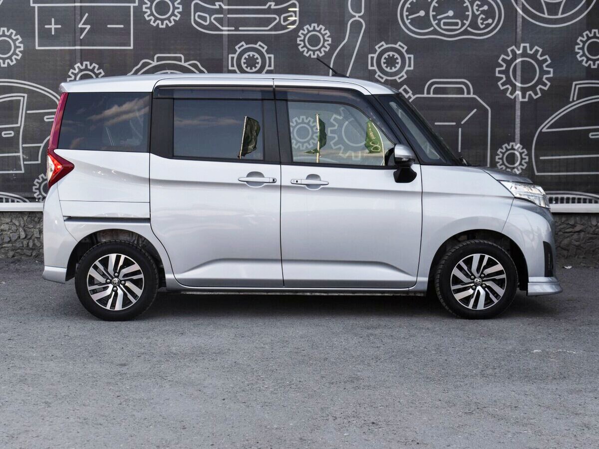 Toyota Roomy I