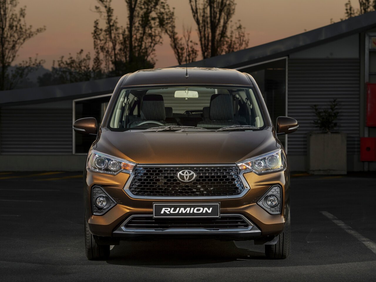 Toyota Rumion I Рестайлинг