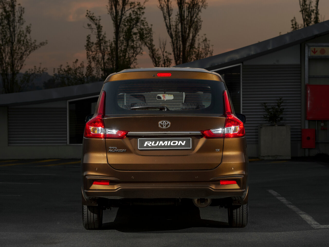 Toyota Rumion I Рестайлинг