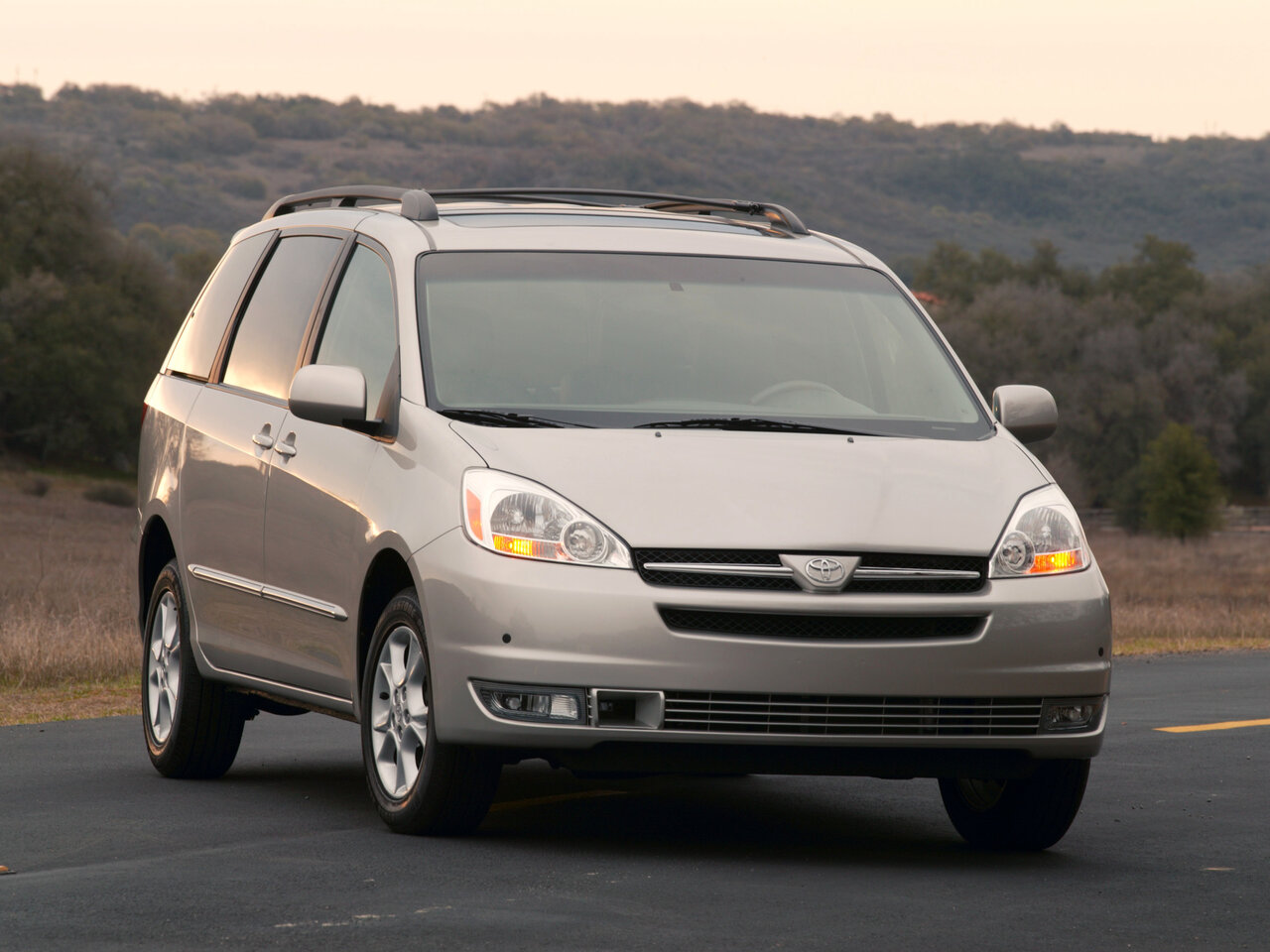 Toyota Sienna II