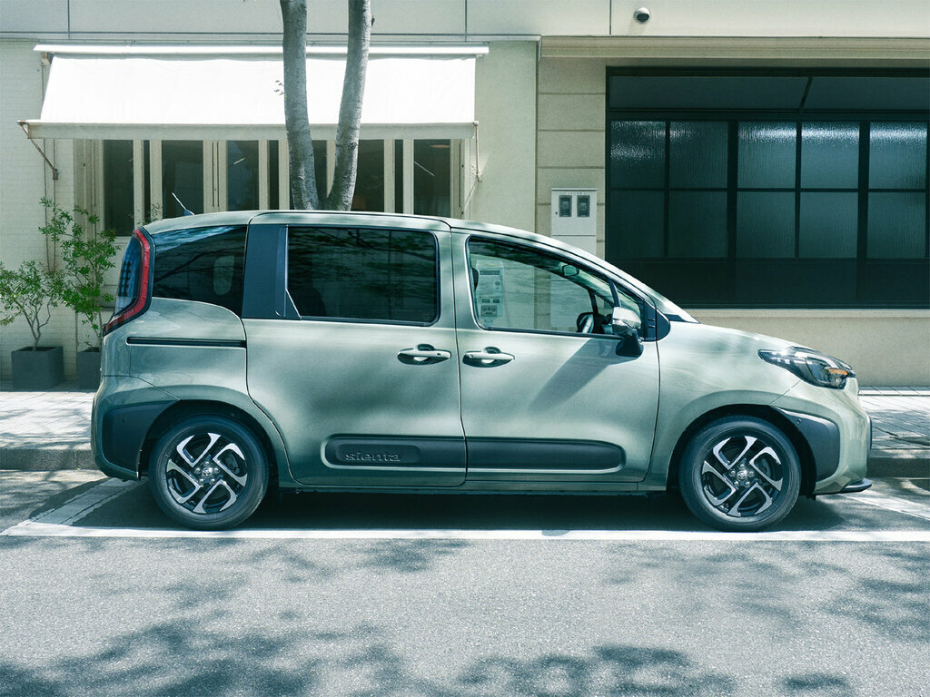 Toyota Sienta III