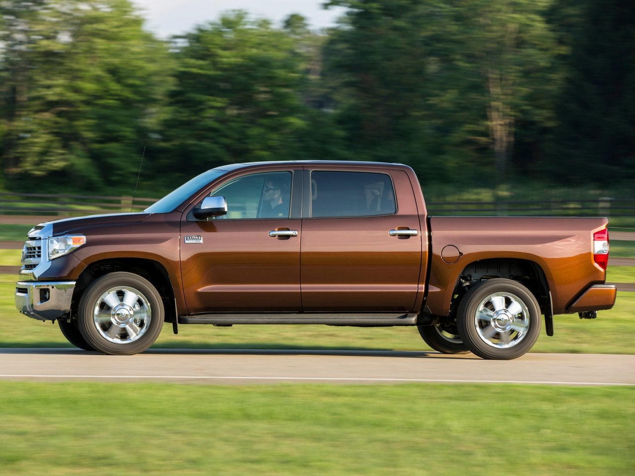 Toyota Tundra II Рестайлинг
