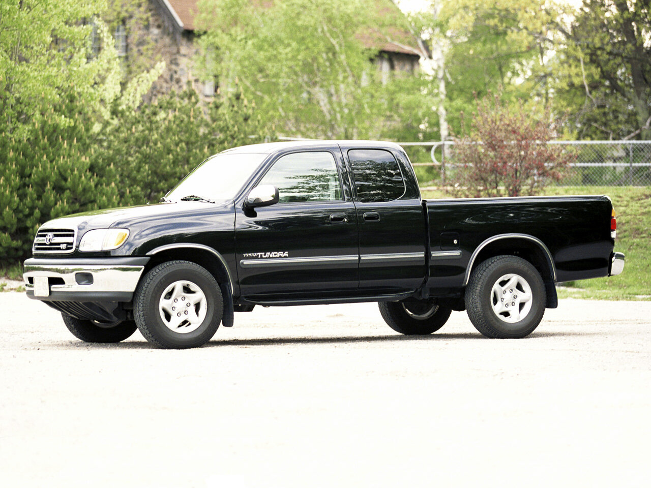 Toyota Tundra I