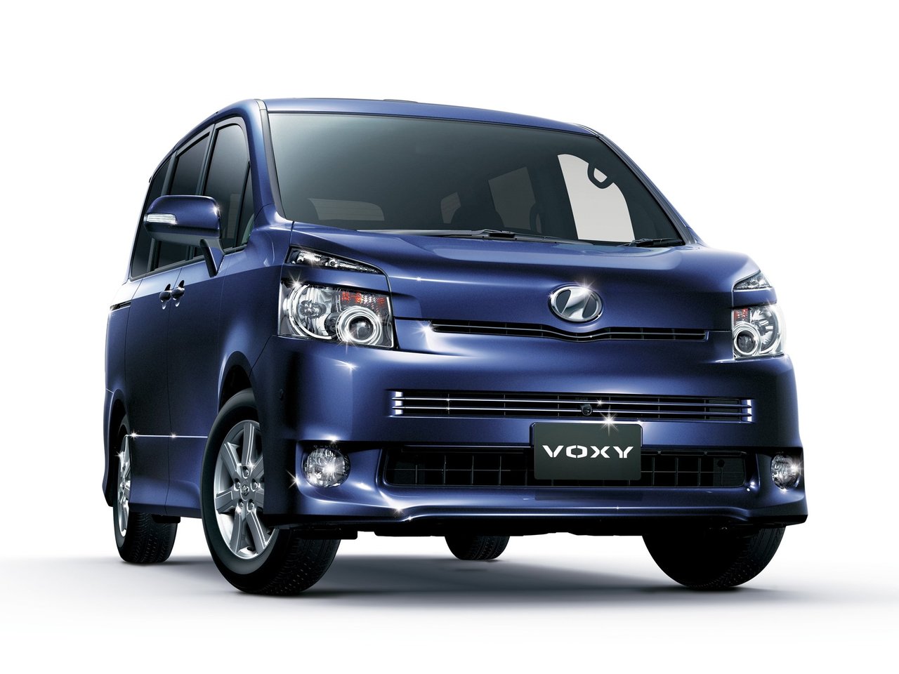 Toyota Voxy II (R70)