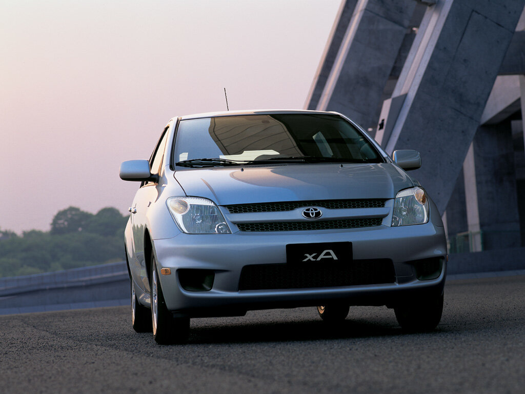 Toyota xA Хэтчбек 5 дв.