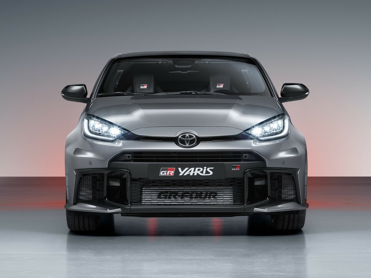 Toyota Yaris IV Рестайлинг