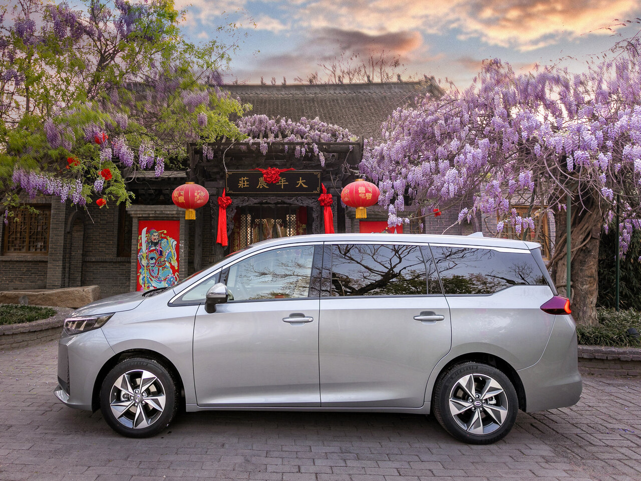 GAC Trumpchi M6 Pro Минивэн